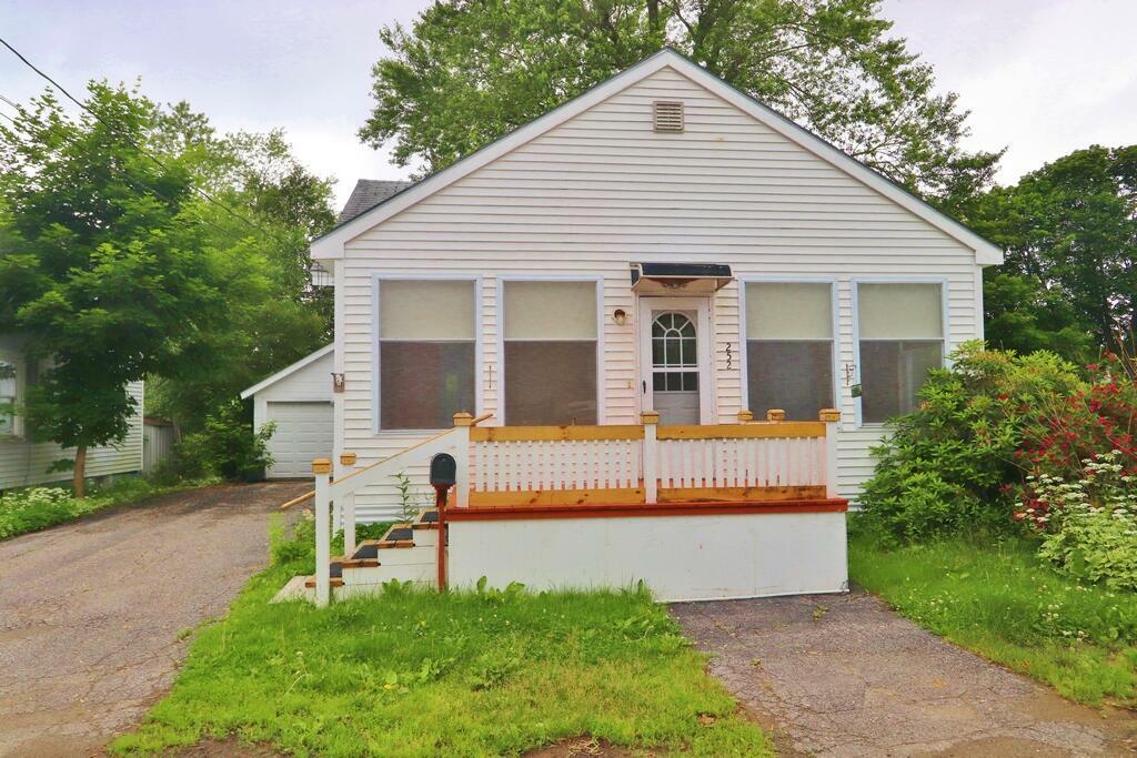 Property Photo: 252 Maple Street ME 04401