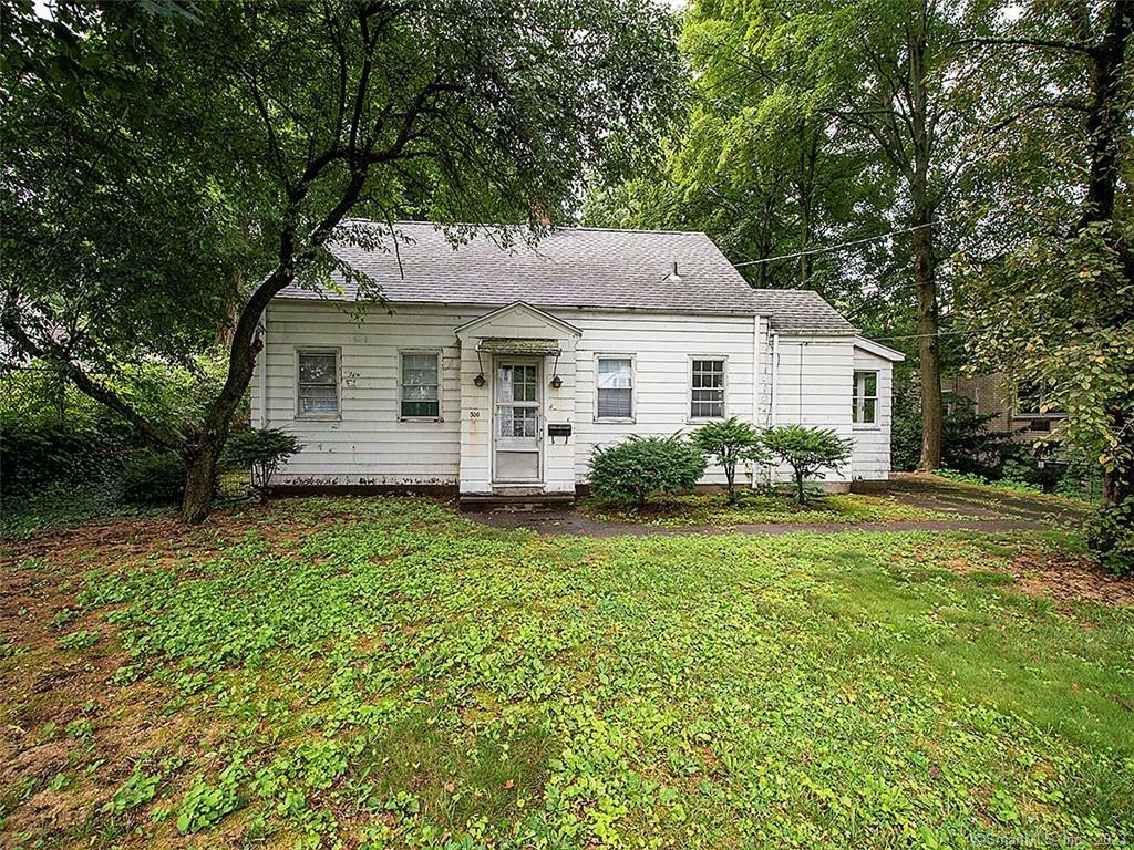 Property Photo:  300 Dyer Street  CT 06515 