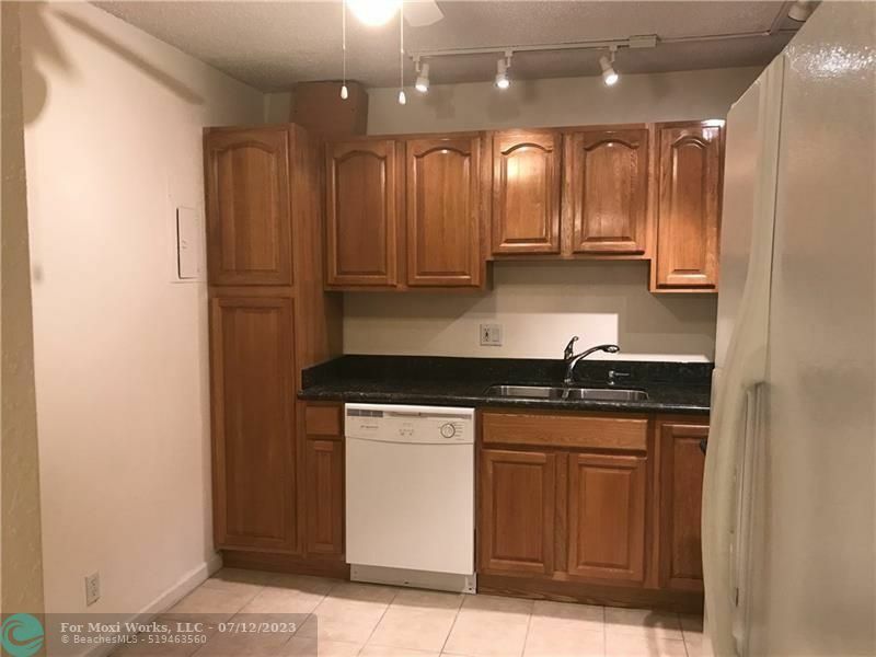 Property Photo:  22765 SW 66th Ave 105  FL 33428 