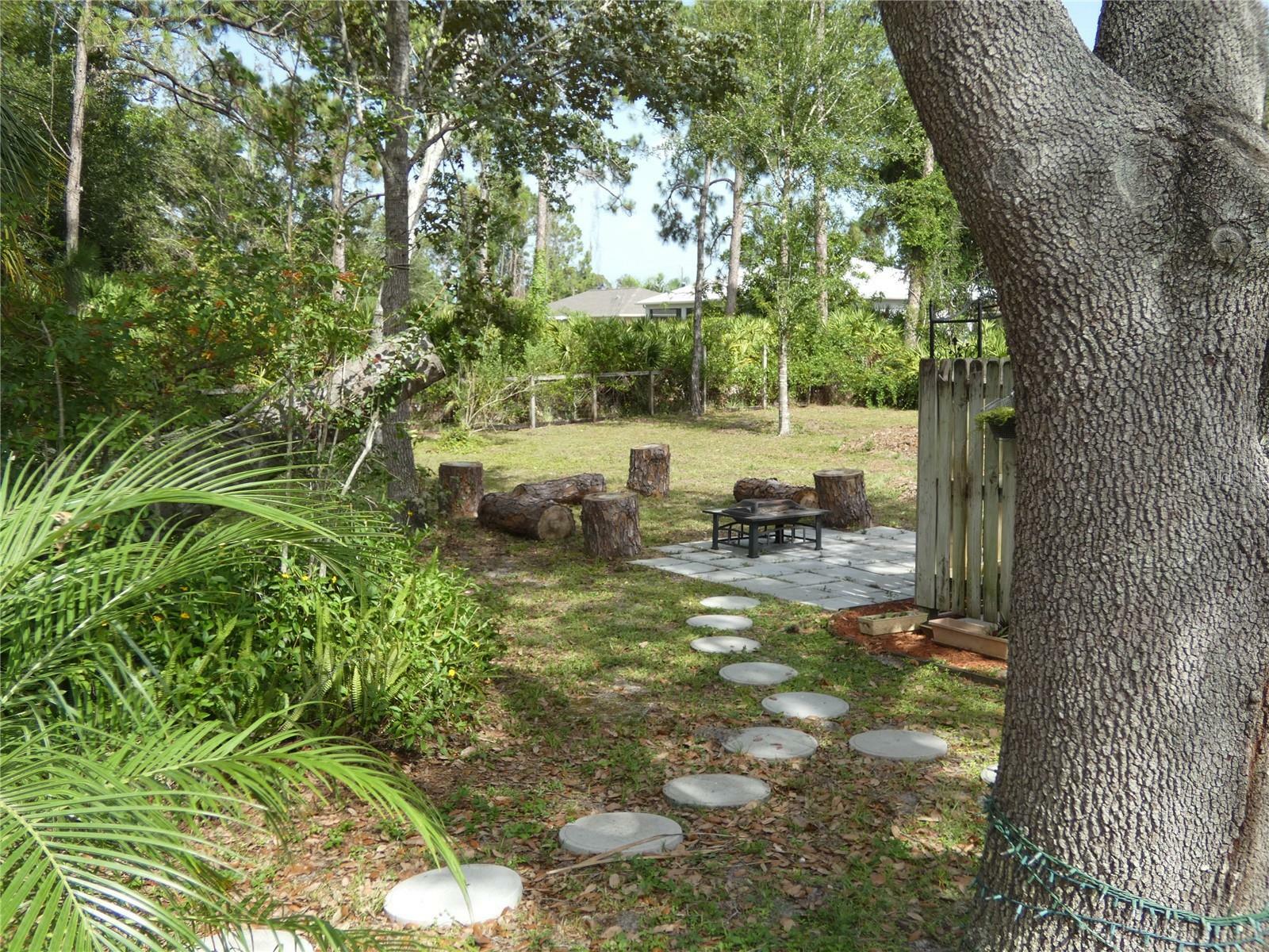 Property Photo:  3276 Tally Ho Road  FL 34291 