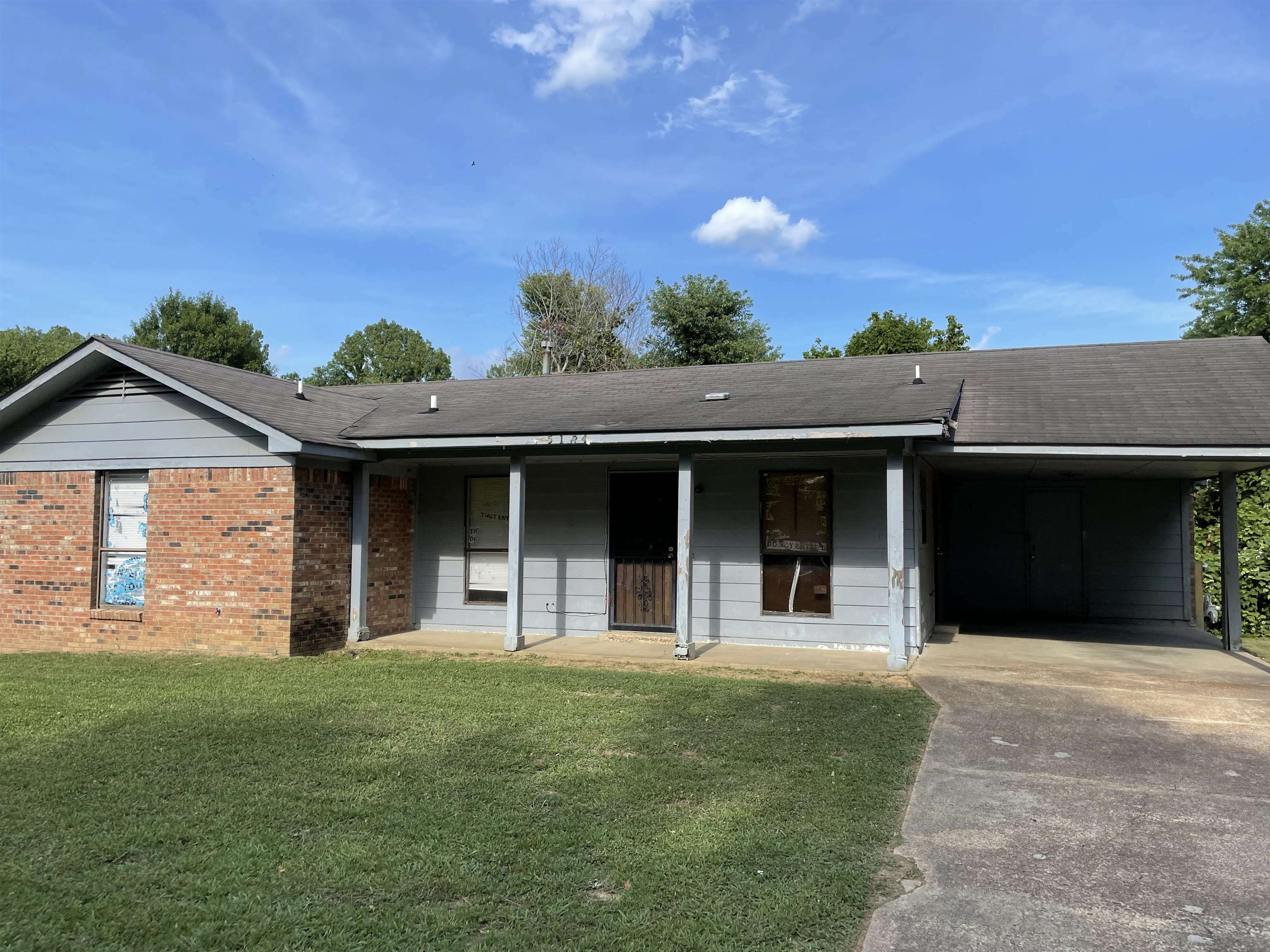 Property Photo:  5184 Corkwood Dr  TN 38127 