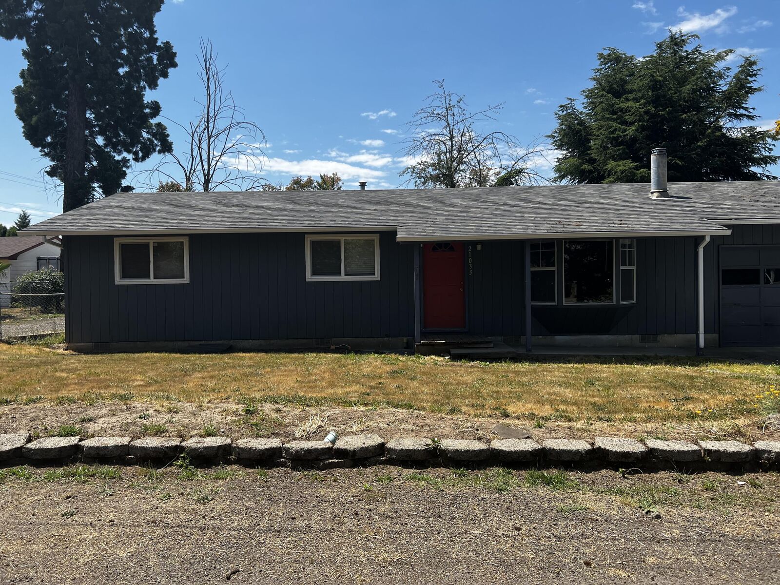 Property Photo: 21033 Filbert Street NE OR 97002