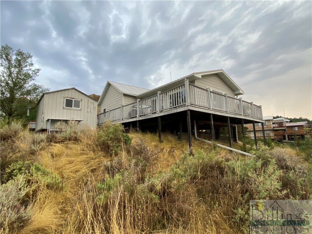 Property Photo:  32 Hell Creek Rd  MT 59337 