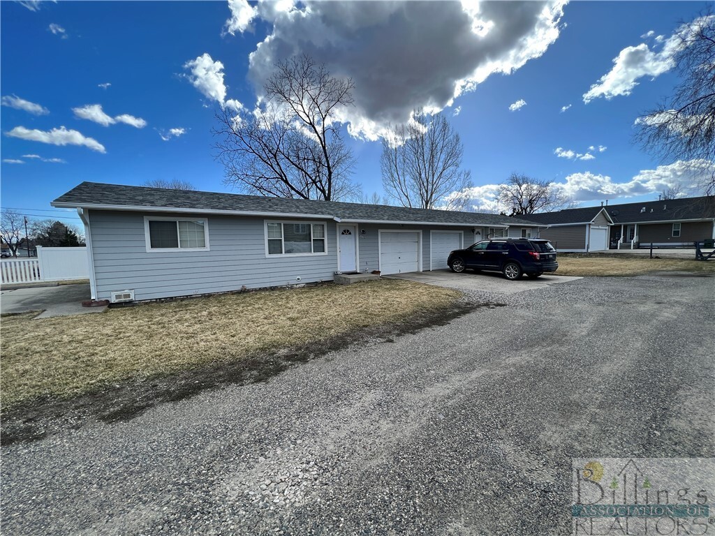 Property Photo: 2312 Canyon Drive MT 59102