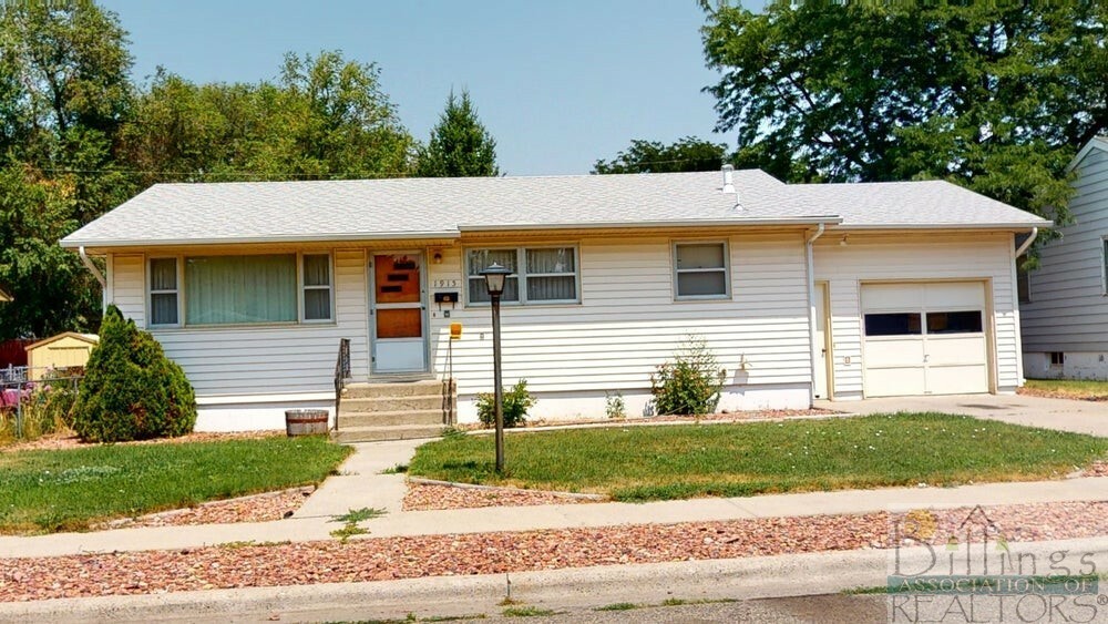 Property Photo:  1915 Belvedere Drive  MT 59102 