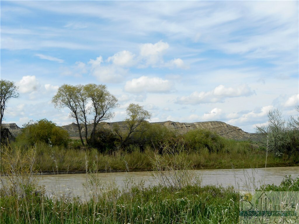 Property Photo: 1297 Highway 72 MT 59014