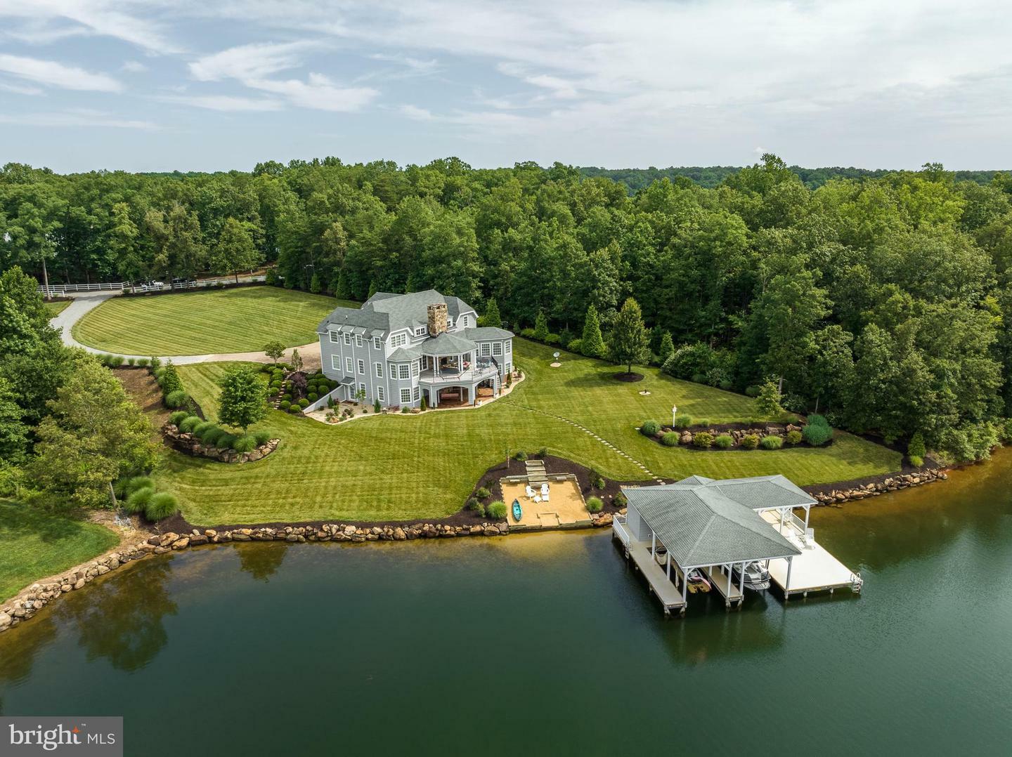 Property Photo:  296 Boones Point Road  VA 23117 