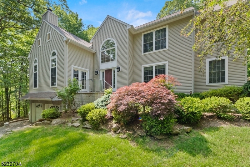 Property Photo:  300 Fairview Ave  NJ 07853 