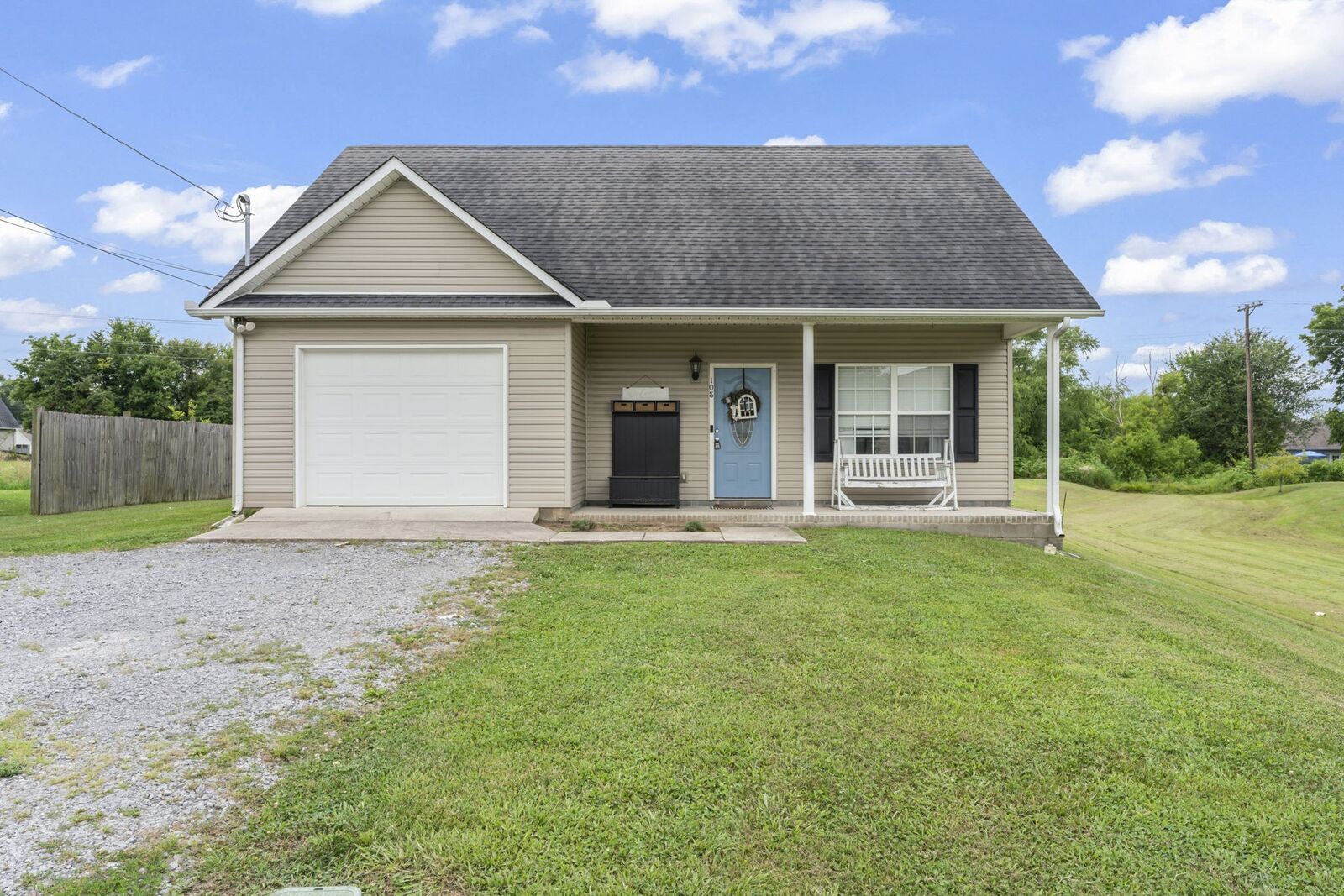 Property Photo: 108 Eventine Dr TN 37160