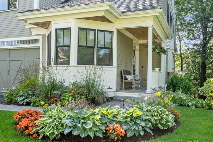 Property Photo:  12 White Oaks Ln 12  MA 01867 