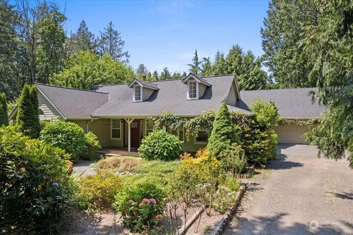 Property Photo:  17137 S Angeline Avenue NE  WA 98392 