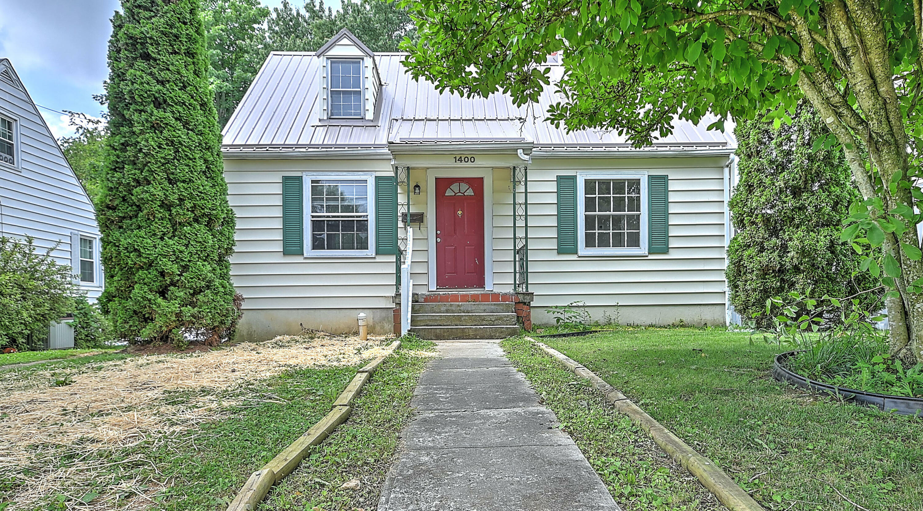 Property Photo:  1400 Norway Street  VA 24201 