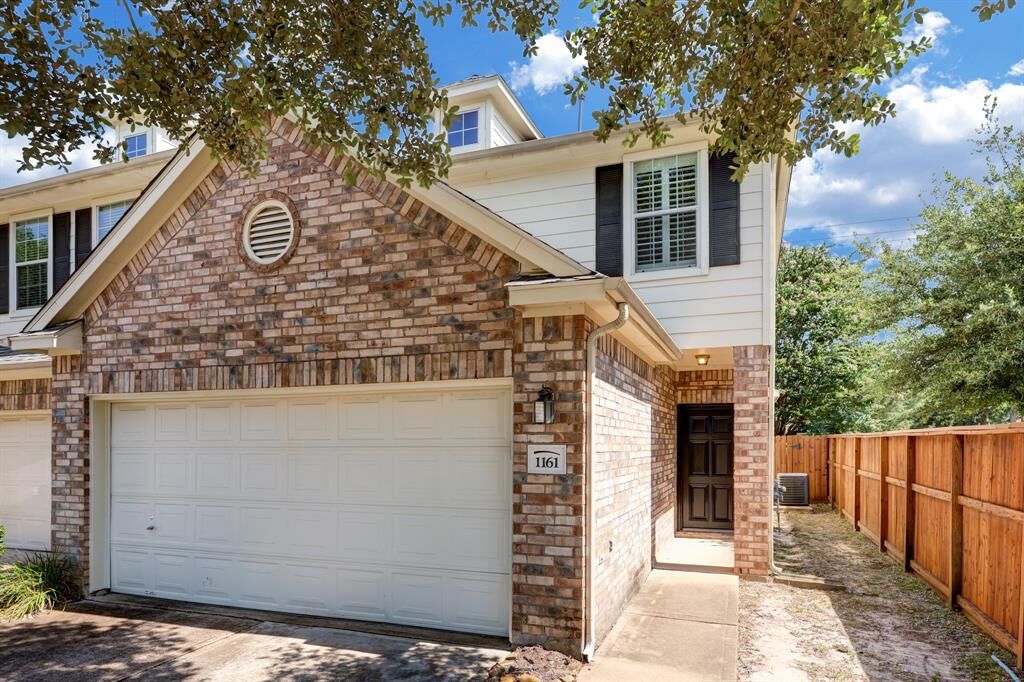 Property Photo:  1161 Eden Park Lane  TX 77018 