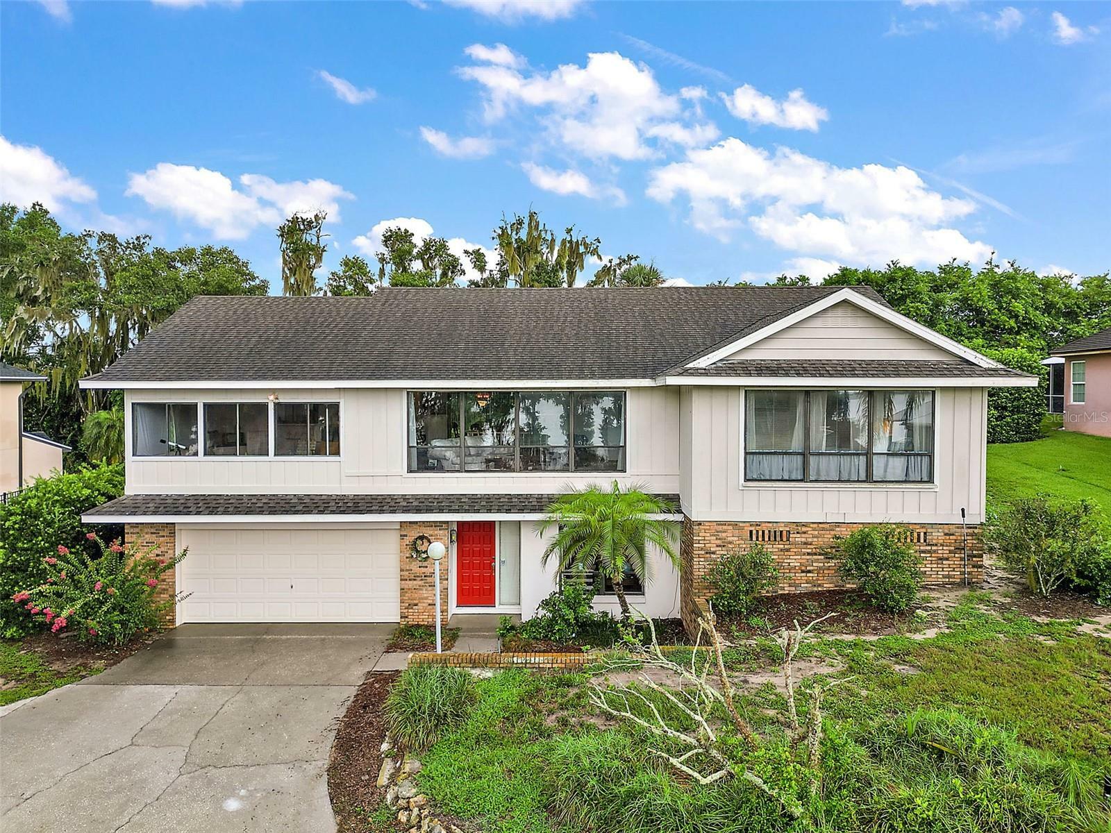 Property Photo:  6822 Lake View Drive  FL 34797 