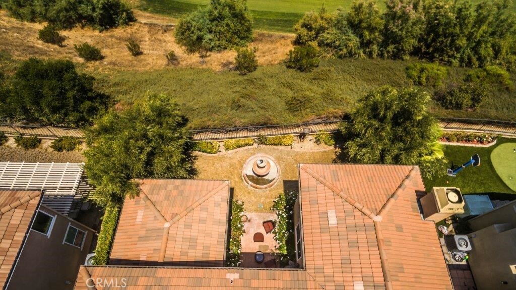 Property Photo: 27256 Baviera Way CA 91381