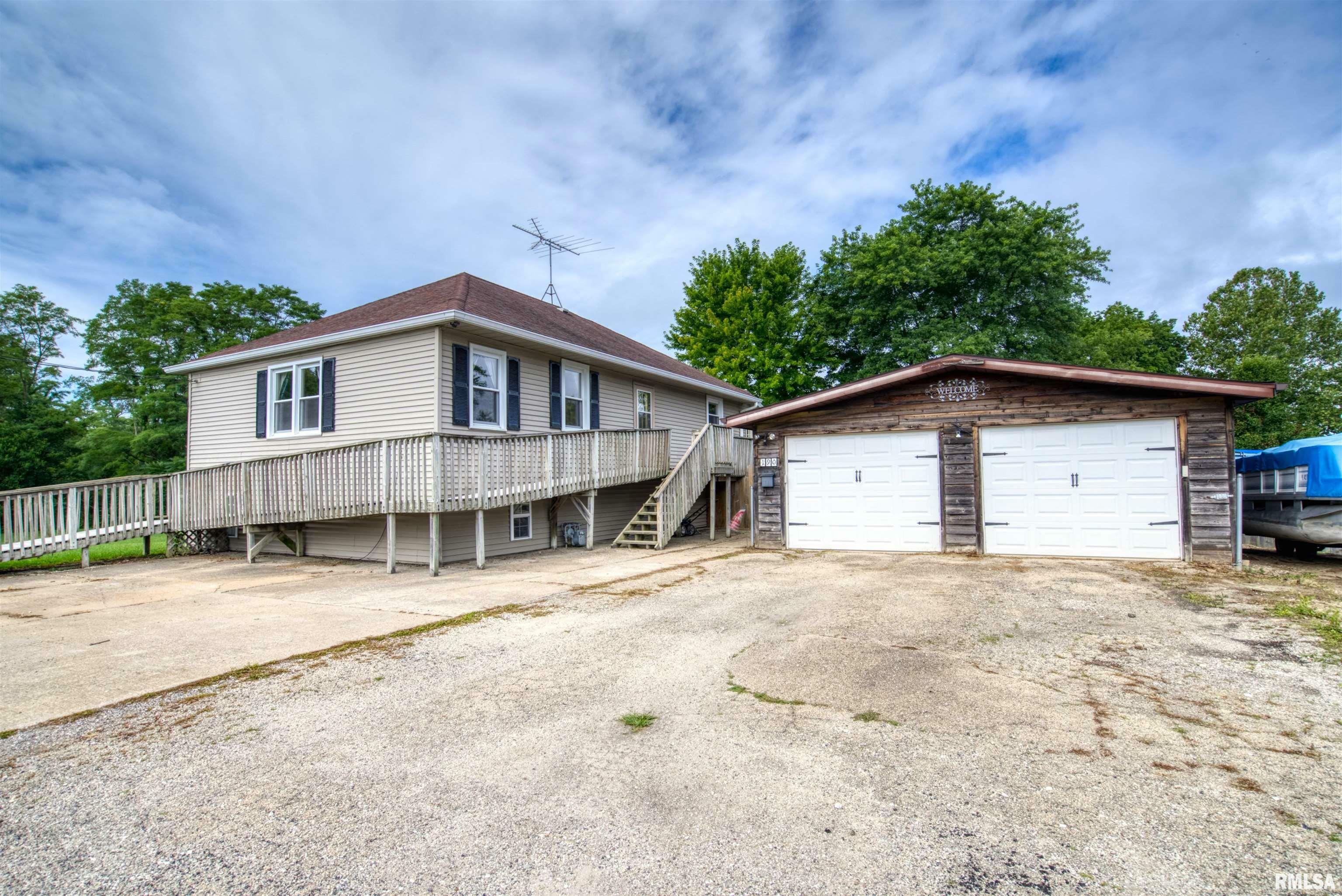 Property Photo:  190 S Heaton Street  IL 61531 