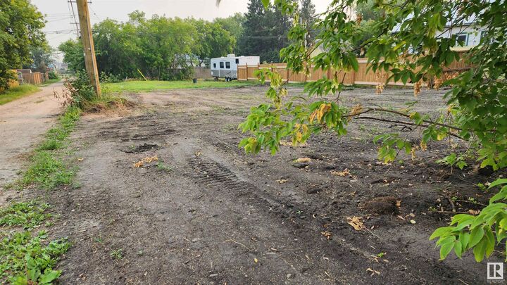 Property Photo: 5113 52 Avenue AB T0A 1A0