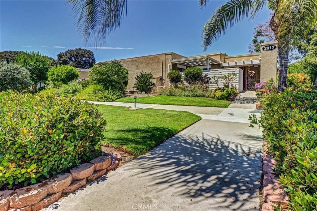 Property Photo:  2017 Via Marpiposa West C  CA 92637 