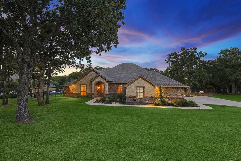 Property Photo:  2109 Woodland Hills Lane  TX 76087 