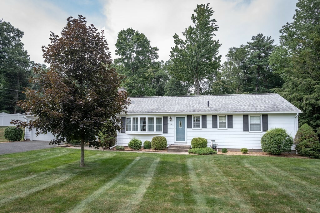 Property Photo: 10 Shadow Ln MA 01085