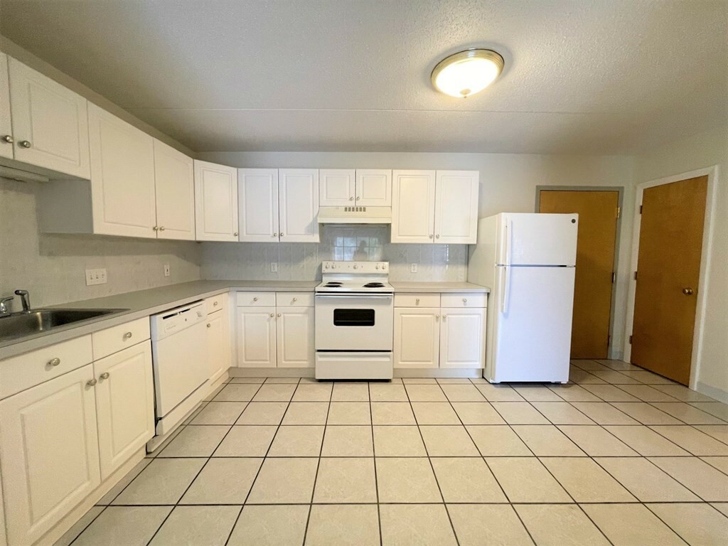 Property Photo: 580 Salem Street 30 MA 01880