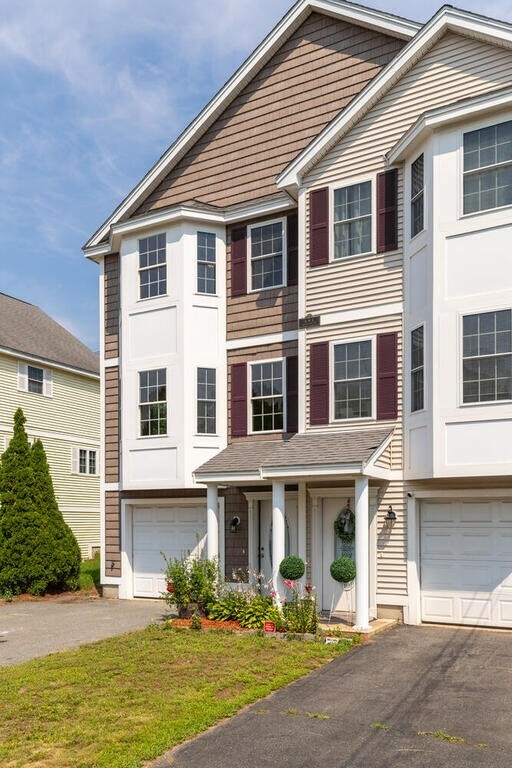 Property Photo: 81 Manchester St B MA 01852