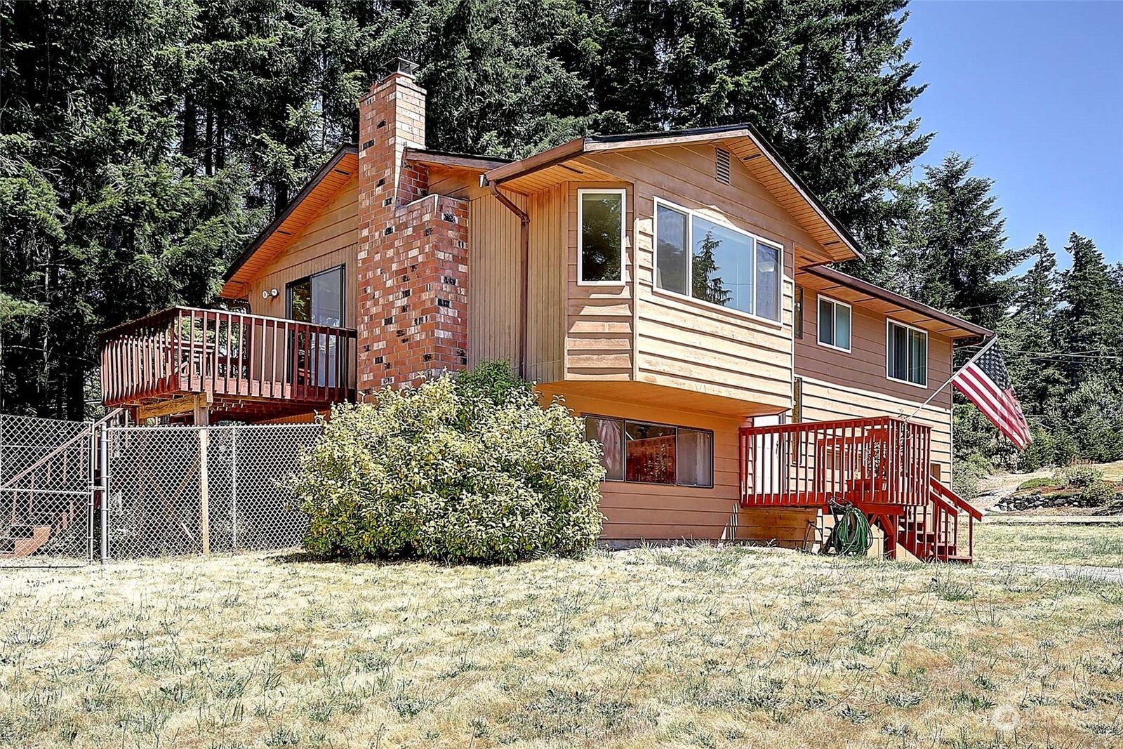 Property Photo:  361 Grandview Avenue  WA 98282 