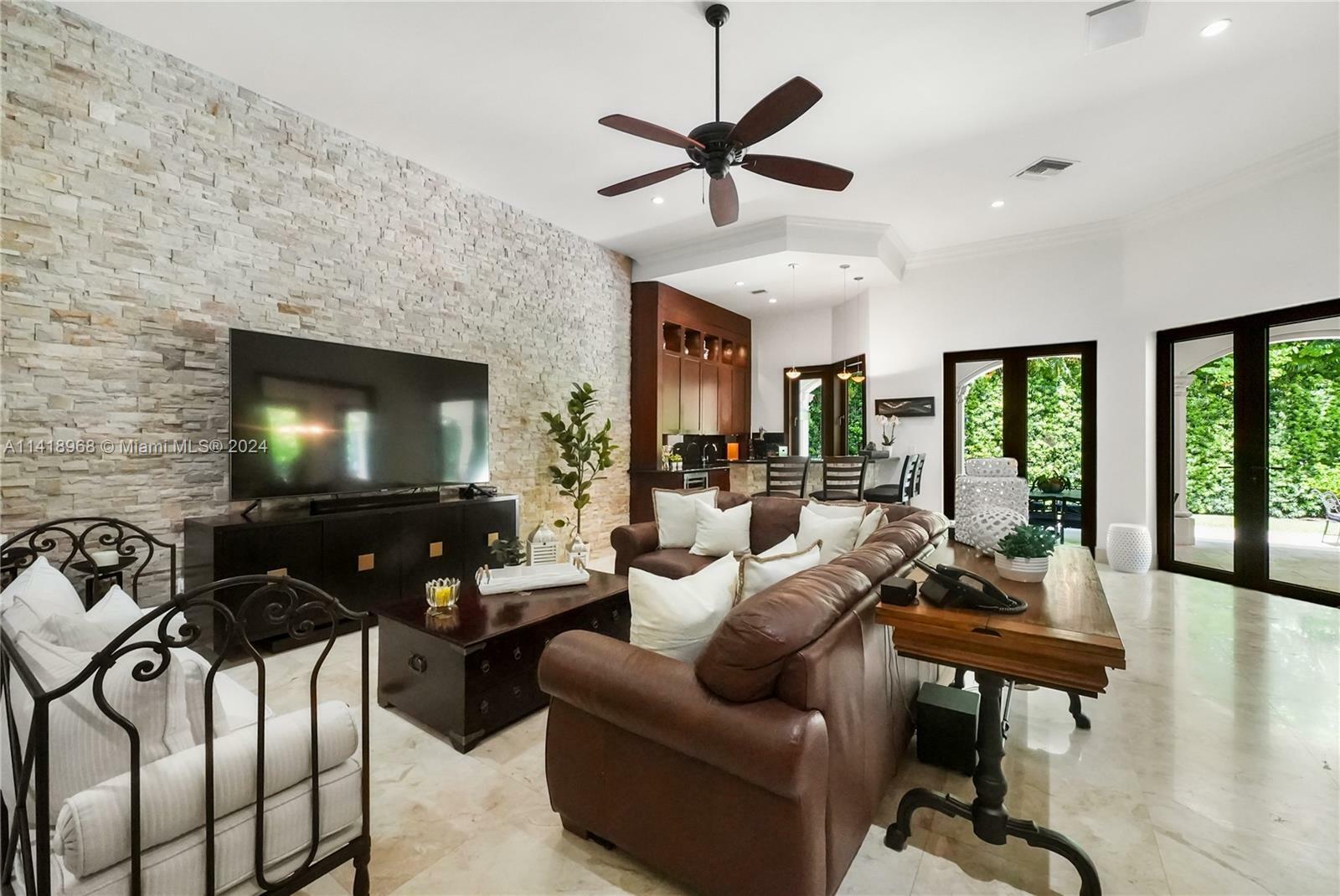 Property Photo:  12500 Vista Ln  FL 33156 