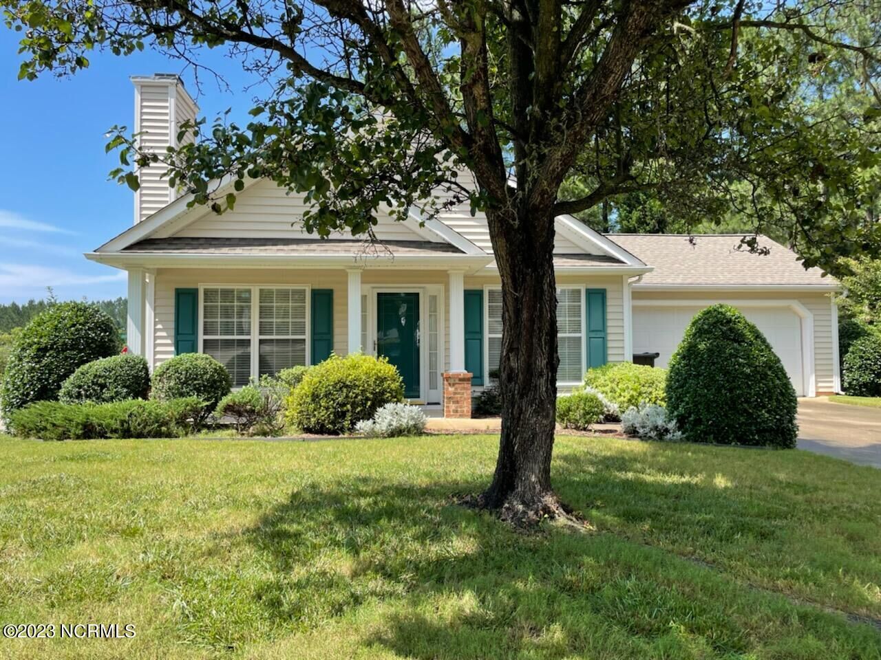 Property Photo: 632 Ashford Lane NC 27713