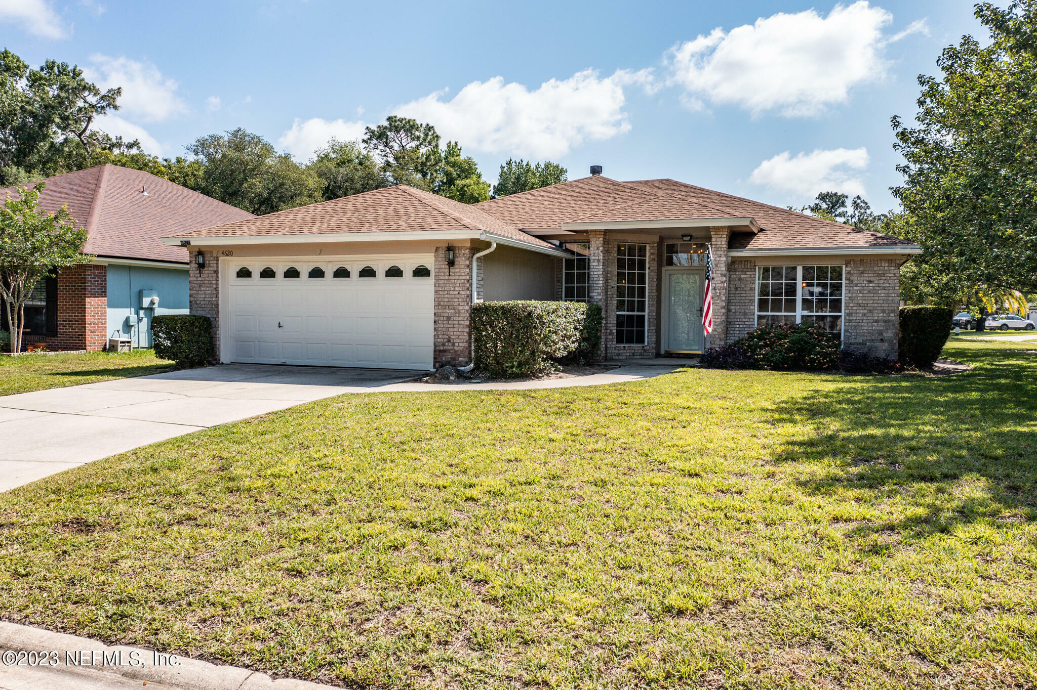 Property Photo:  4620 Antler Hill Drive E  FL 32224 