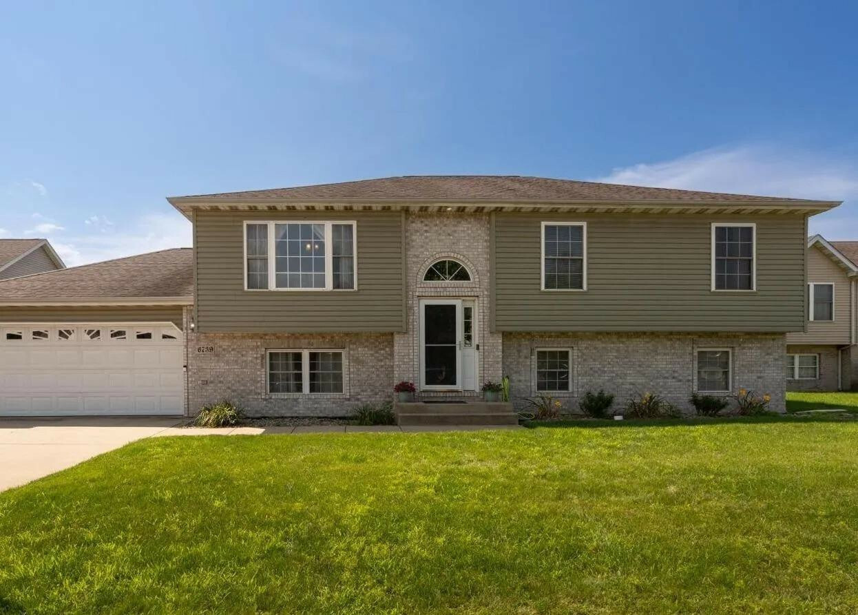 Property Photo: 6739 Aloma Lane IN 46368