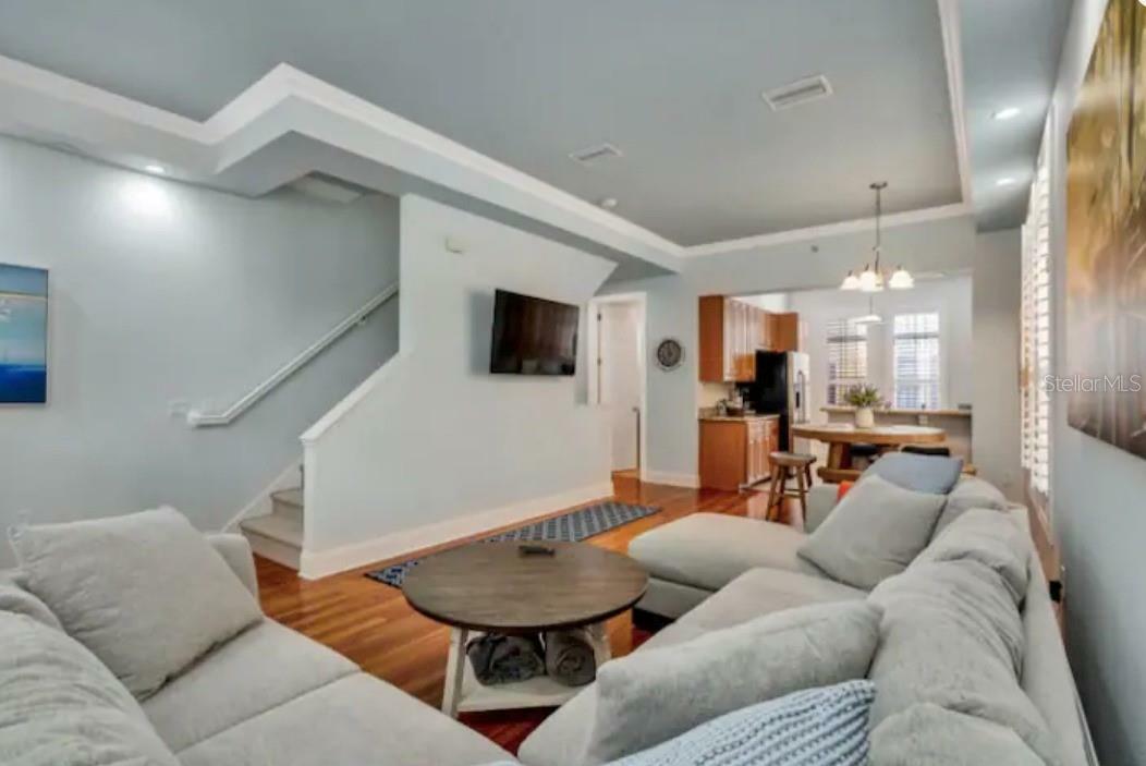 Property Photo:  2211 Soho Bay Court  FL 33606 