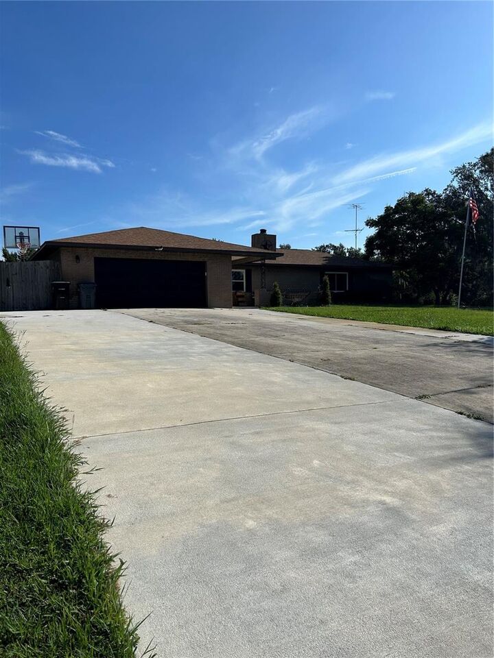 Property Photo: 9151 Cypresswood Drive FL 33898