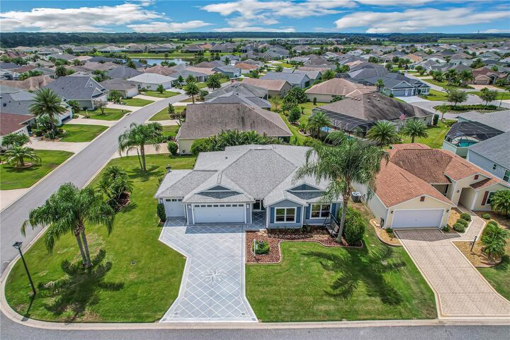 Property Photo:  752 McGuire Road  FL 32163 