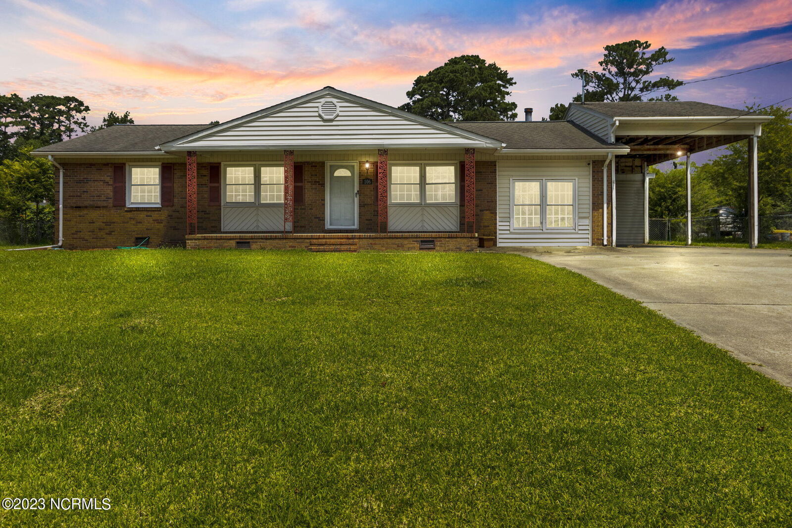 Property Photo:  106 Greencrest Circle  NC 28540 
