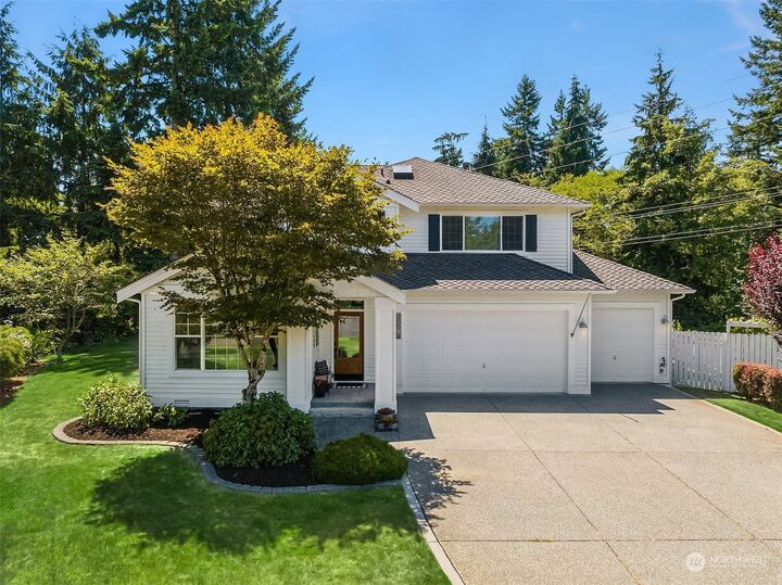 Property Photo: 15612 59th Drive SE WA 98296