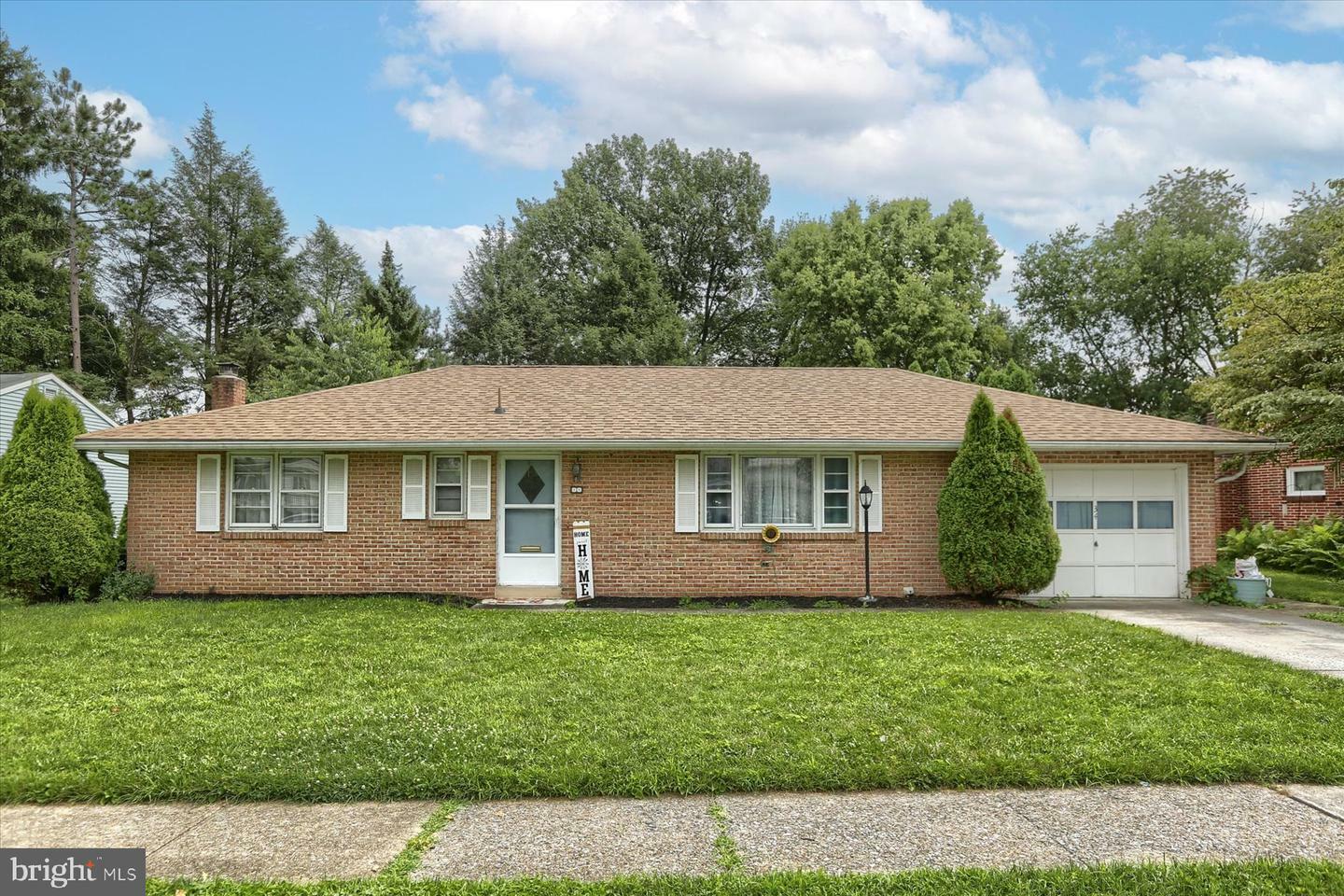Property Photo: 34 Chestnut Street PA 17011