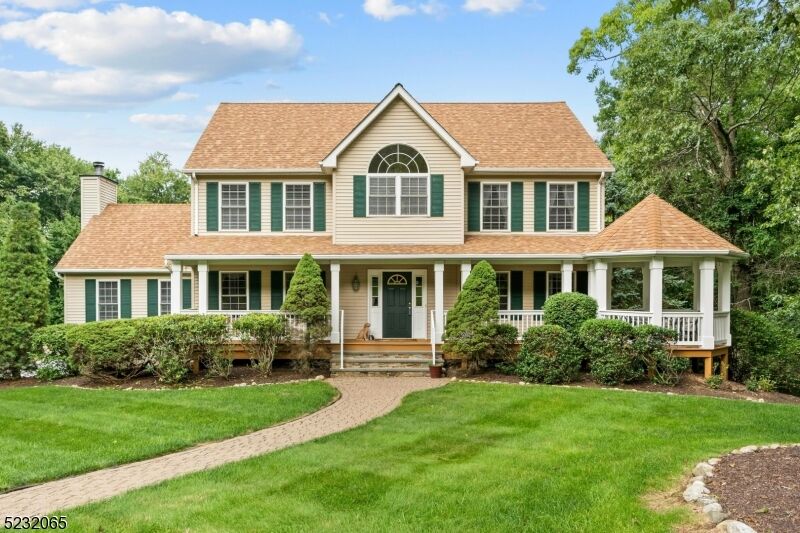 Property Photo:  16 Dahn Dr  NJ 07871 