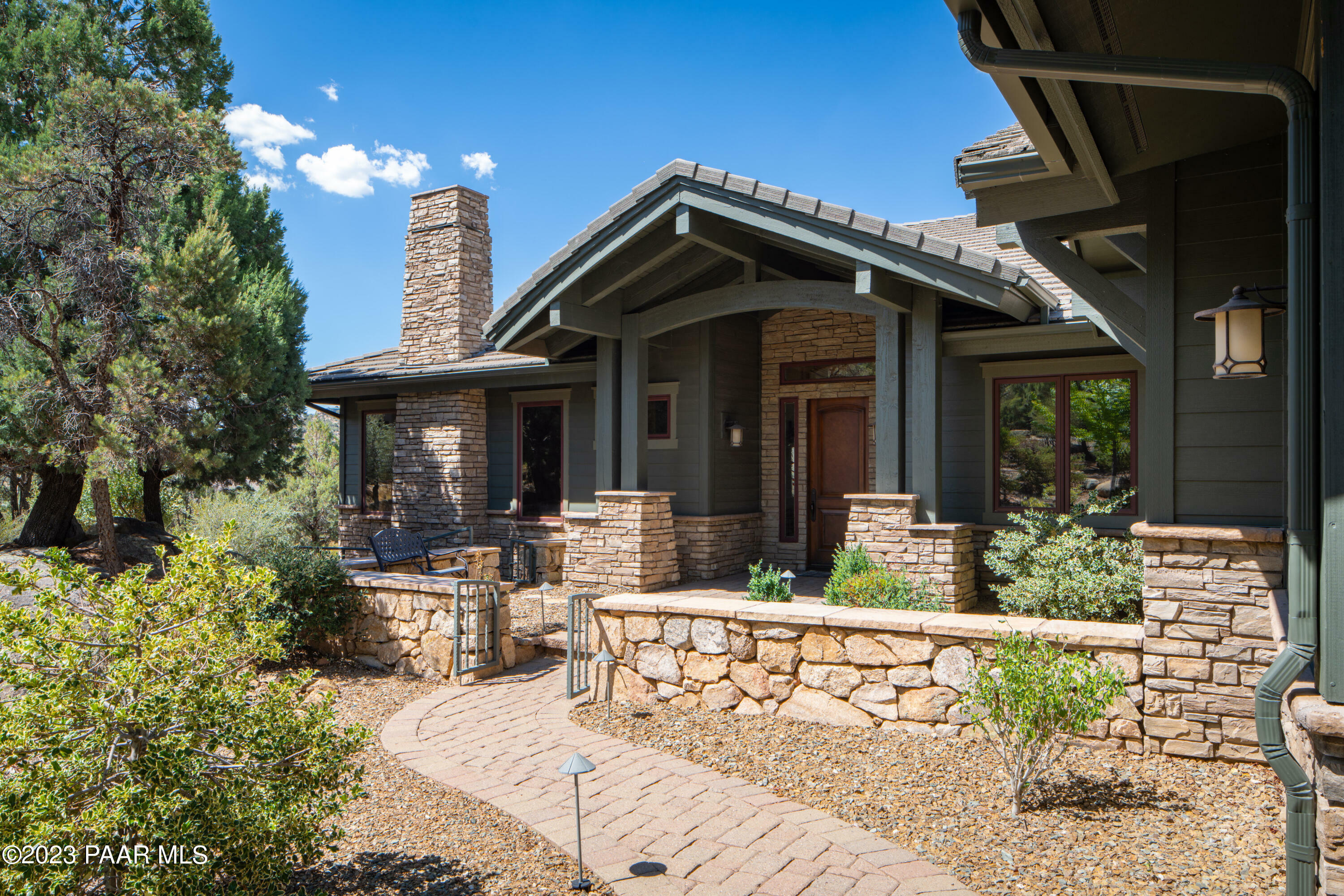 Property Photo:  643 Woodridge Lane  AZ 86303 