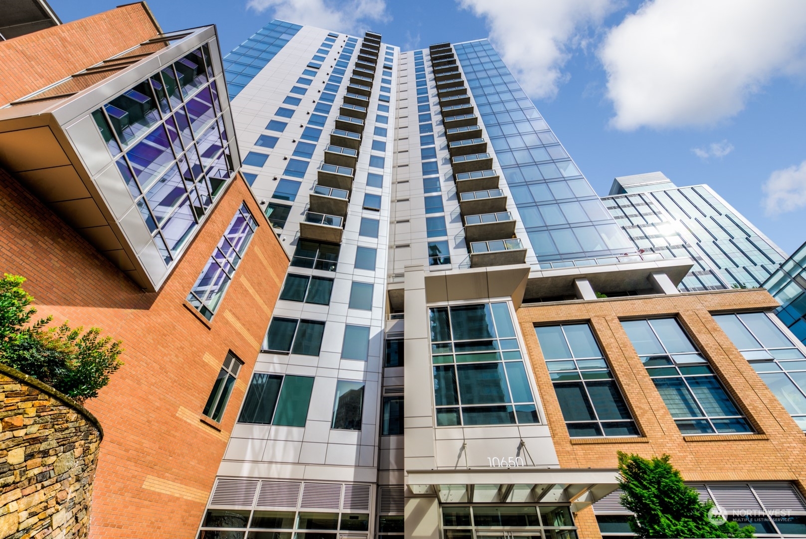 10650 NE 9th Place 824  Bellevue WA 98004 photo