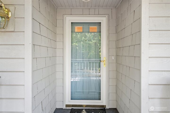 Property Photo:  662 E Portage Road  WA 98584 