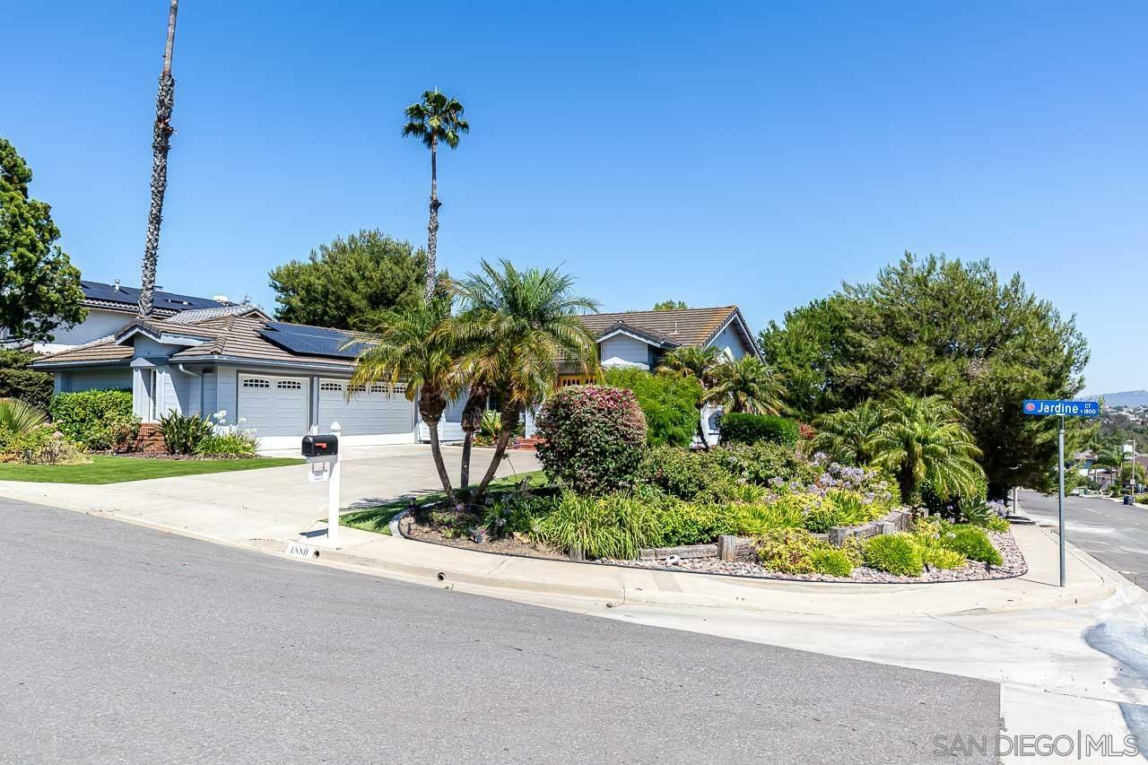 Property Photo: 1880 Jardine Ct CA 92081