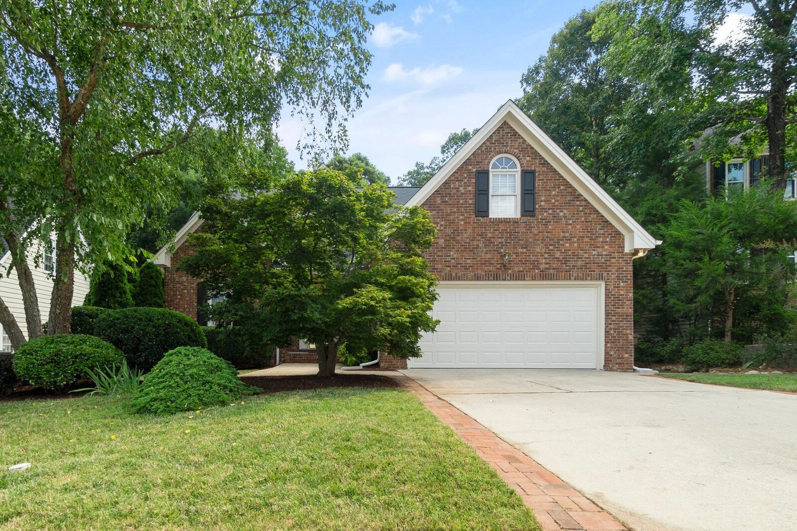 Property Photo:  113 Chatsworth Street  NC 27513 