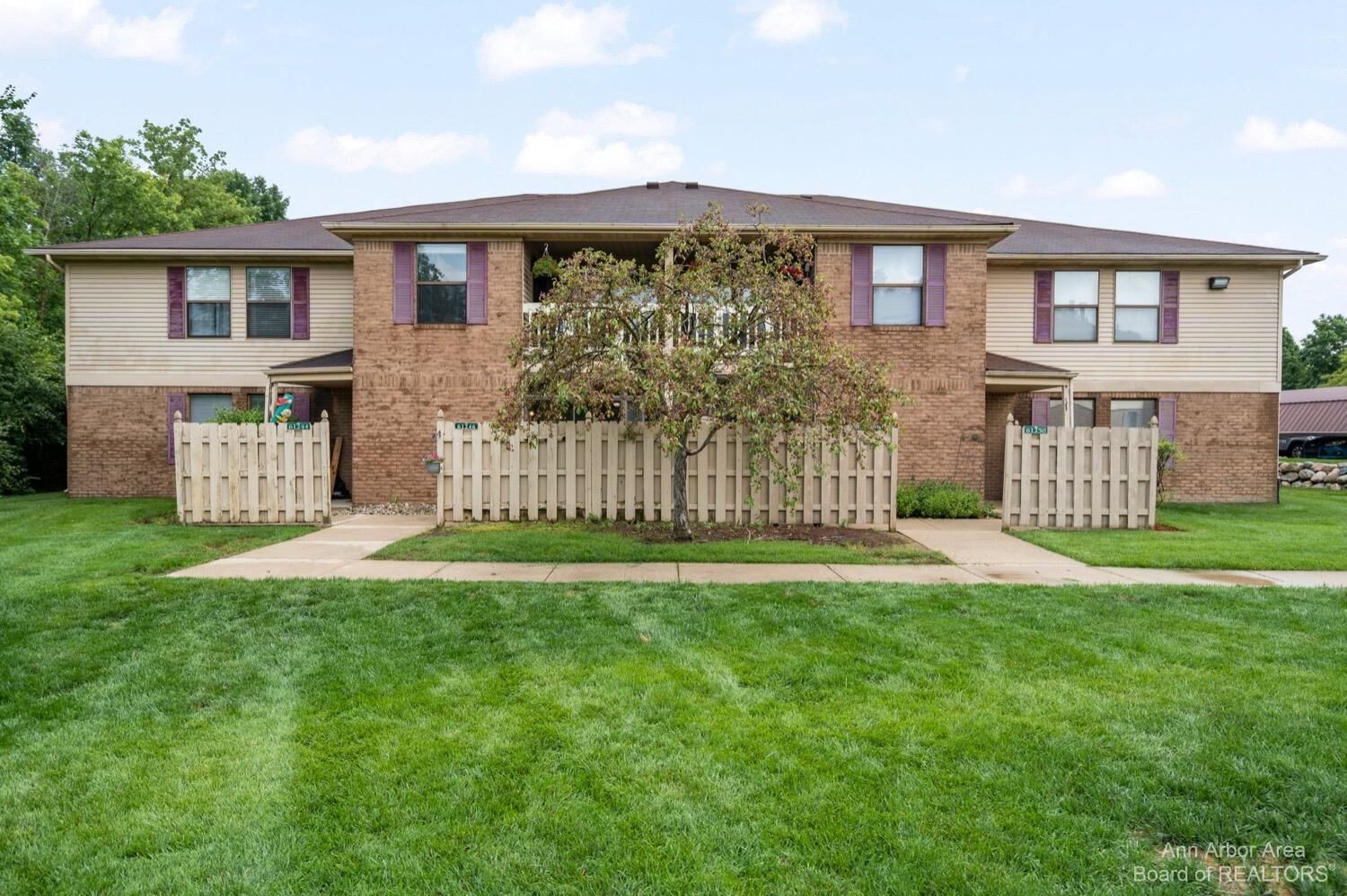 2 bed South Lyon home for sale 61246 Greenwood Drive, South Lyon, MI 48178