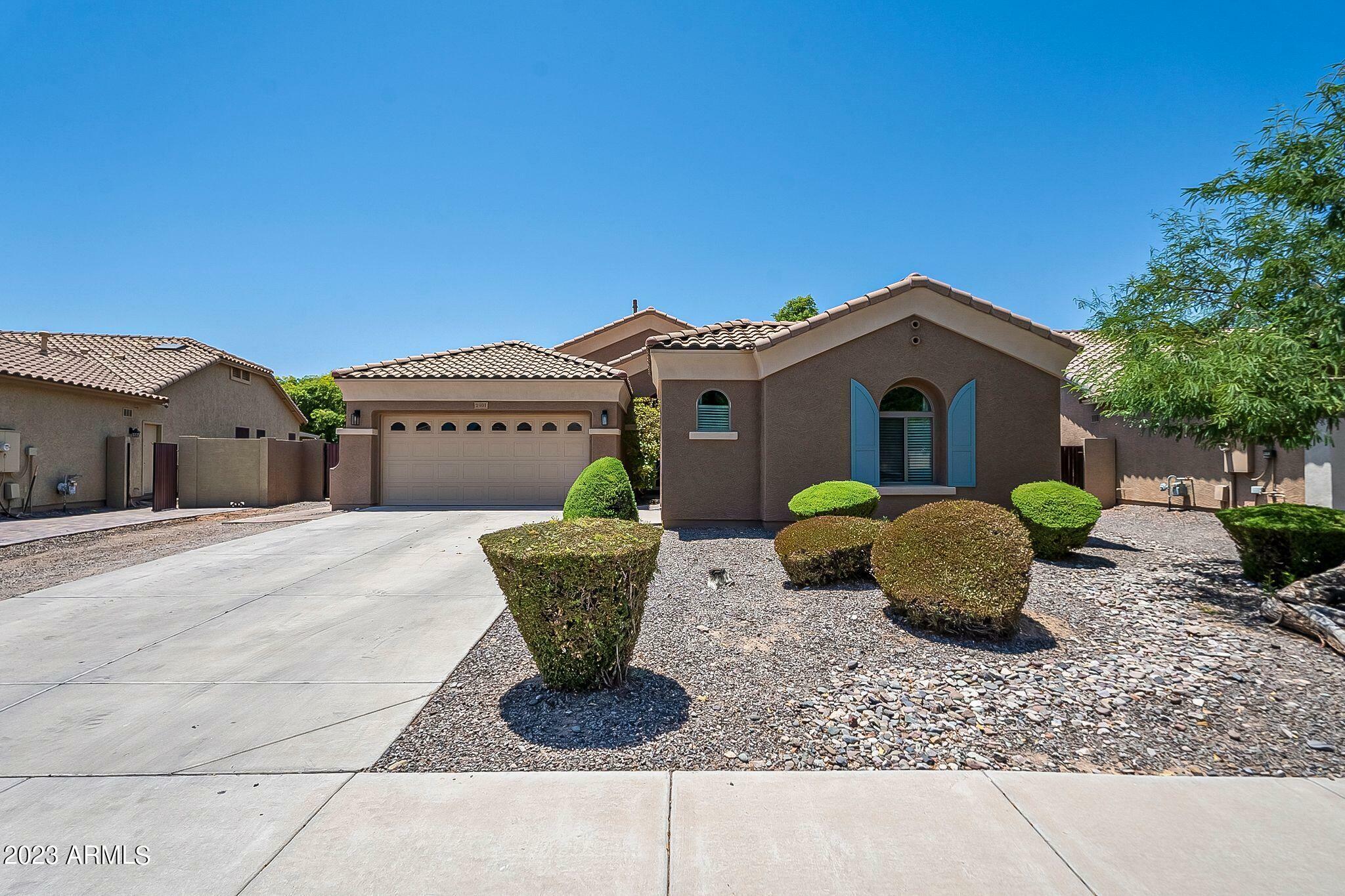 Property Photo:  2401 E Sequoia Drive  AZ 85286 