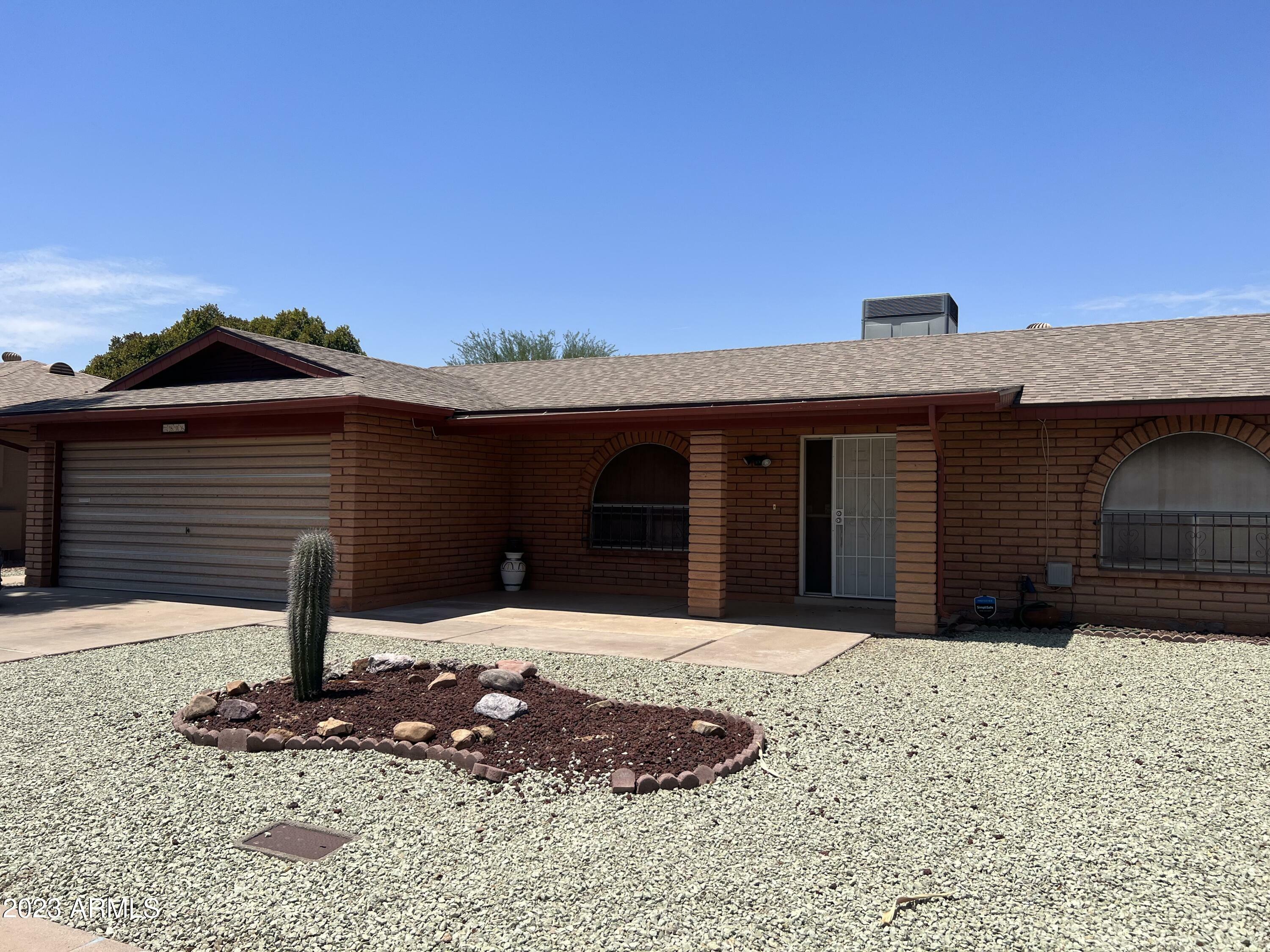 Property Photo:  806 S Roanoke --  AZ 85206 