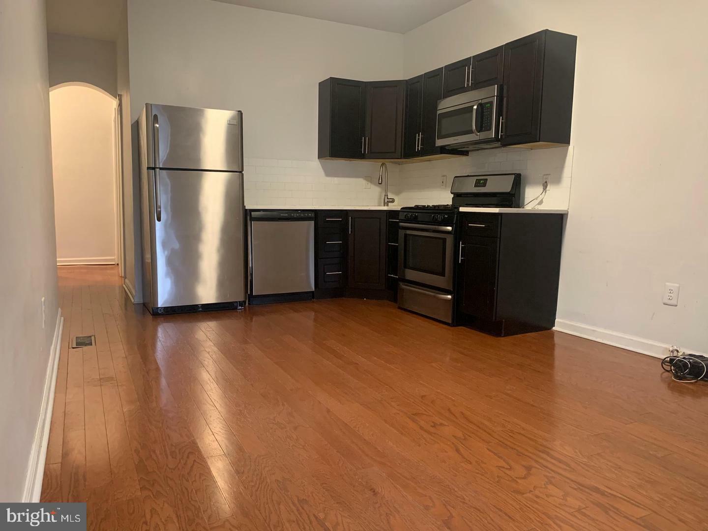 Property Photo: 5034 Walnut Street 1 PA 19139