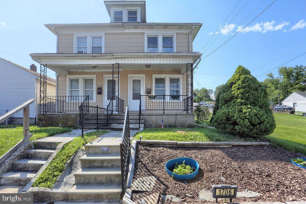 Property Photo:  1706 W King Street  PA 17404 