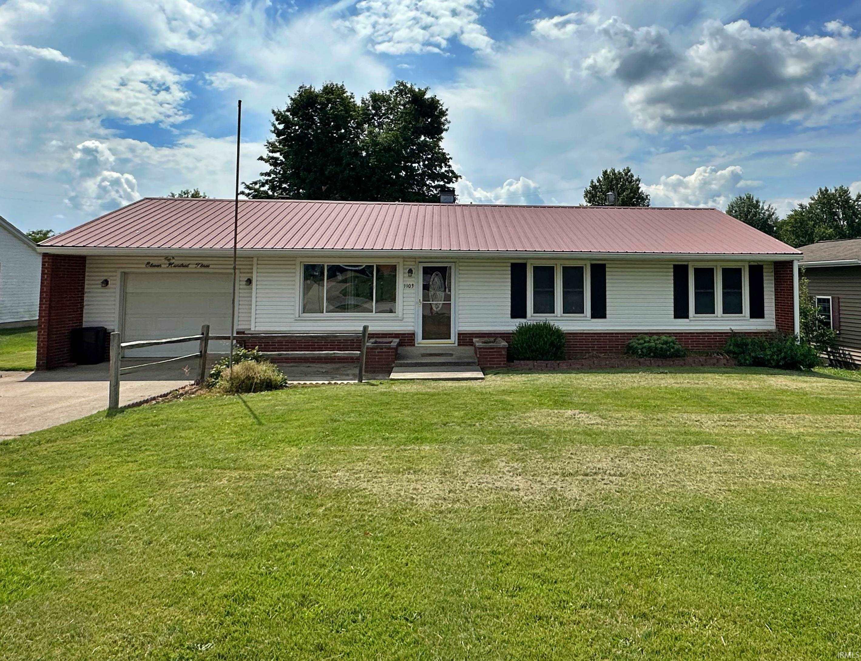 Property Photo: 1103 NE 3rd Street IN 47501