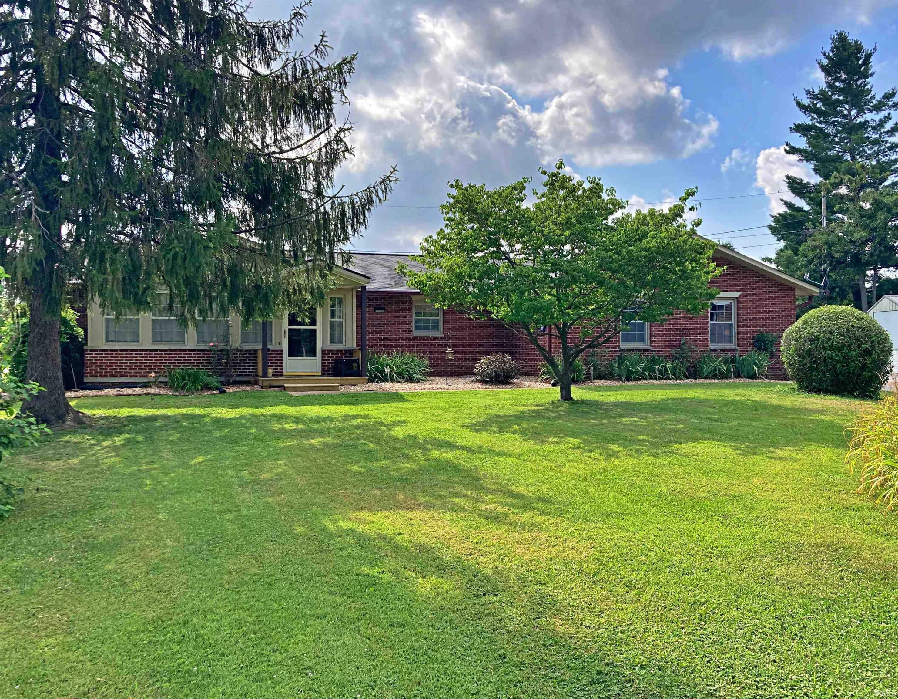 Property Photo: 8 Westwood Drive IN 47553